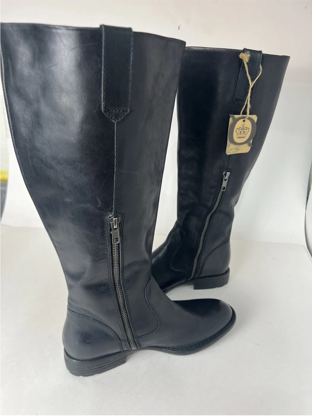 NWT Shaunie leather boots size 7